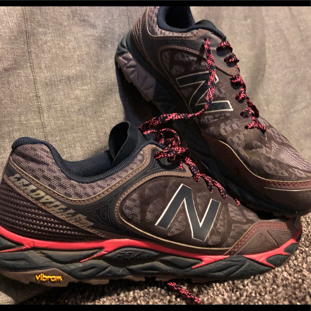 Women’s New Balance Vibram Leadville size 9